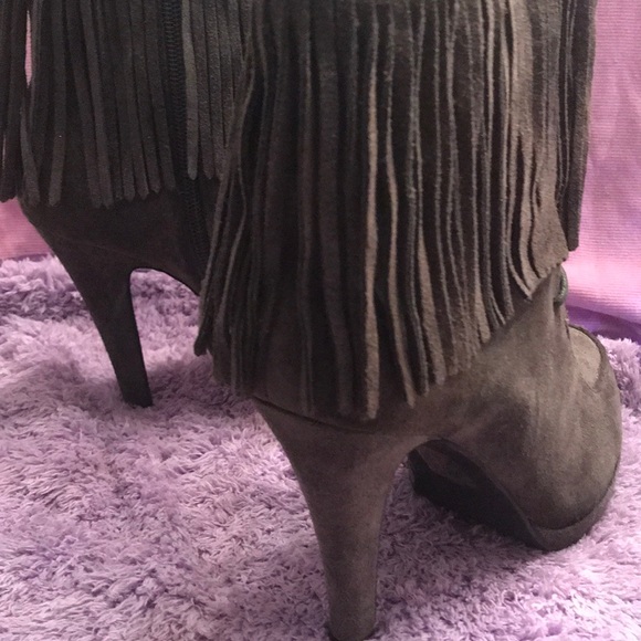 Jeffrey Campbell Ibiza Gray Suede Fringe Boot Stiletto Zip side New - Picture 7 of 8